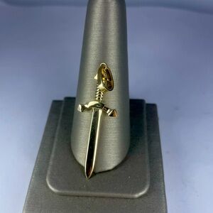 14K YELLOW GOLD SWARD PENDANT